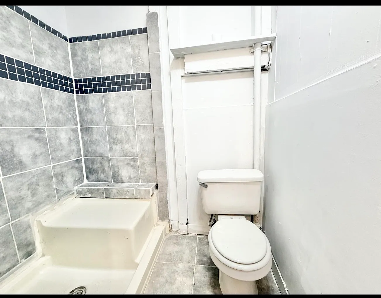 W 13th Ave, Gary — Photo 3