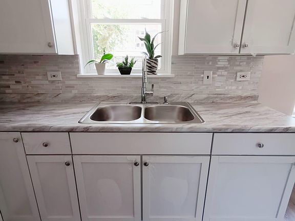 4th image of 4715 Church St #D