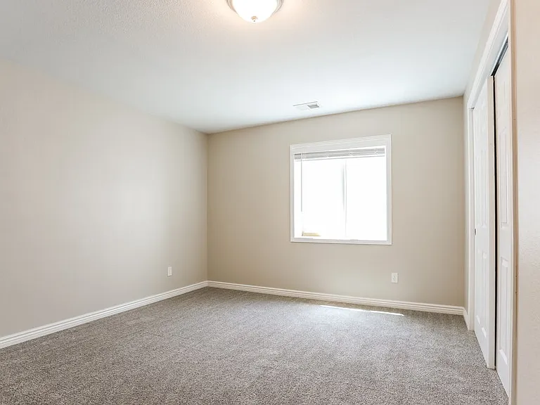 9908 Lewiston St — Photo 14