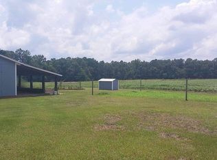 7987 Travis Rd, Brewton, AL 36426