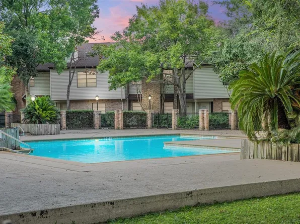 2444 Bering Dr #2444, Houston, TX 77057