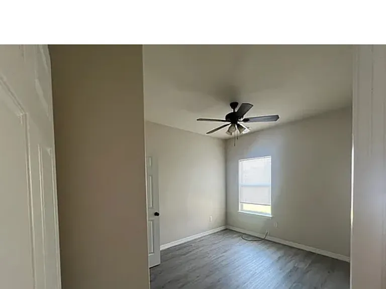 5610 Neptune Rd — Photo 8