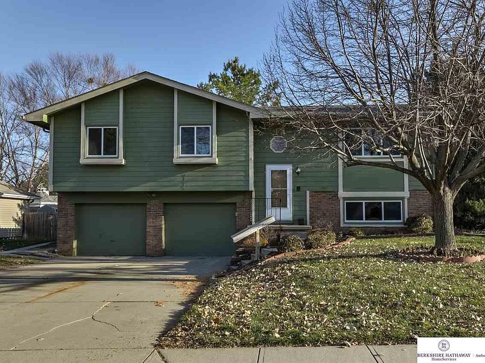 1st image of 7833 La Vista Dr