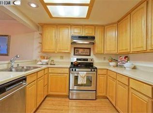 1100 Singingwood Ct APT 2, Walnut Creek, CA 94595