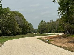 9 County Road 242, Oakwood, TX