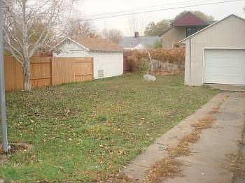 2nd image of 667 Ramona Ave