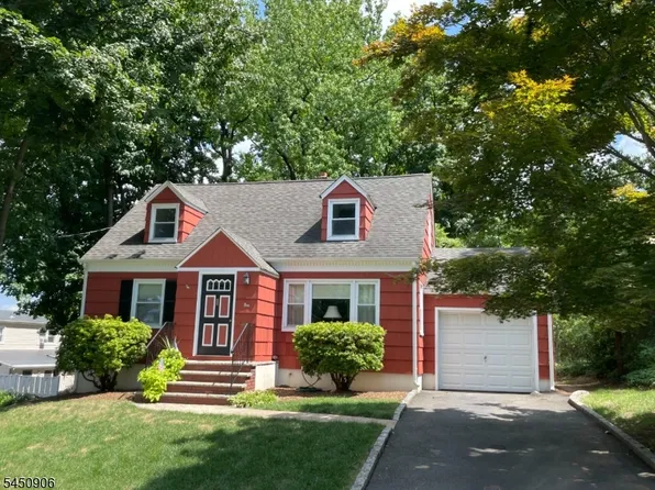4 Kensington Rd, Madison Boro, NJ 07940