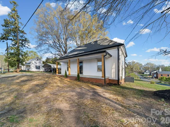 1104 Wood St, Albemarle, NC 28001