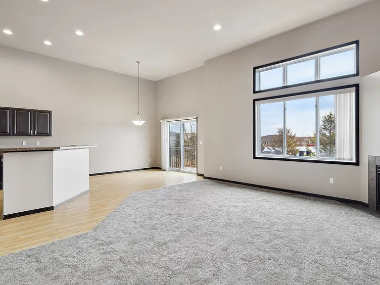 Town Square Townhomes — Photo 19