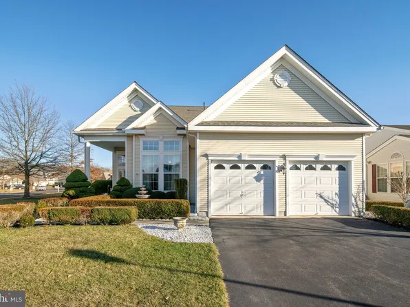 18 Meadowbrook Aly, Barnegat, NJ 08005