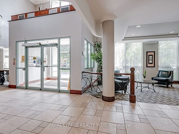 5th image of 2585 Erin Centre Blvd #1101