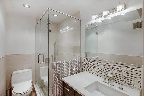 Sold by Real Direct | media 4