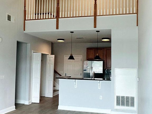 3rd image of 300 W Elm St Suite 2417
