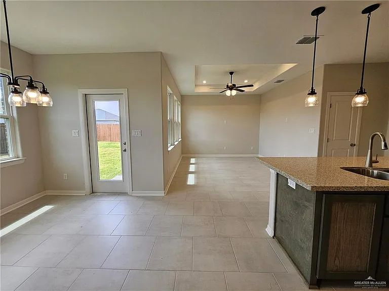 3005 Grace St — Photo 8