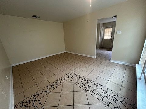 2nd image of 1602 Duncan Ave