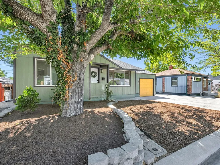1678 Ordway Ave — Photo 48