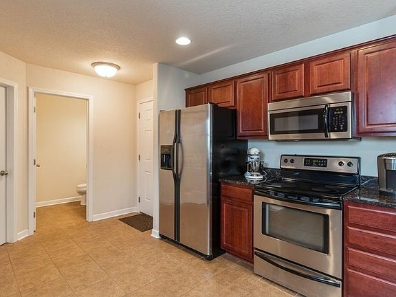 4th image of 9369 Red Sunset Dr