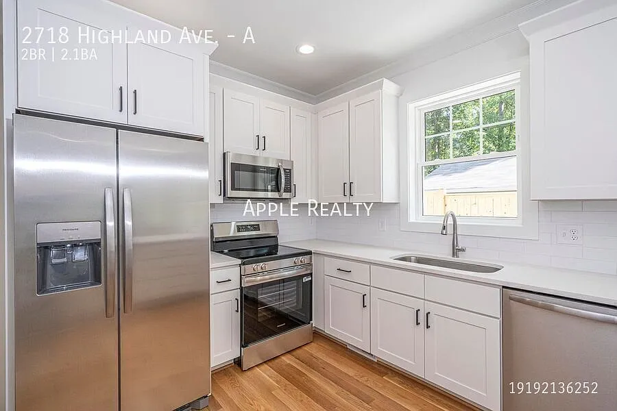 2718 Highland unit A - Available Now! — Photo 4