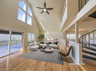13672 Twin Lakes Ln, Redding, CA 96003