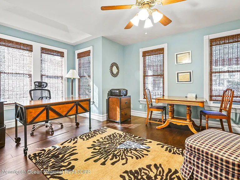 513 Ocean Park Ave — Photo 7