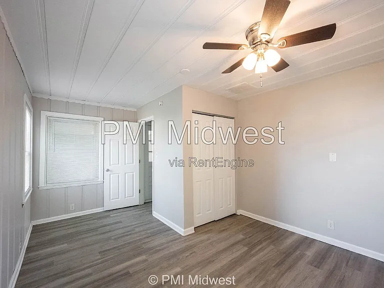 74 N 2nd Ave — Photo 17