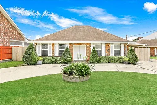 147 Moss Ln Photo 1