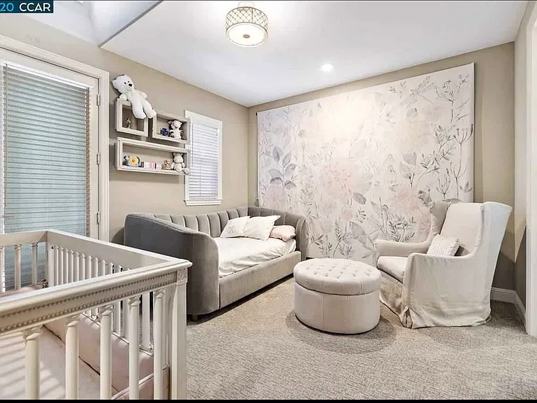 2049 Elderberry Dr — Photo 21