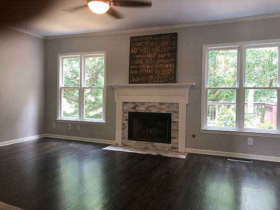5th image of 285 Chandler Pond Dr