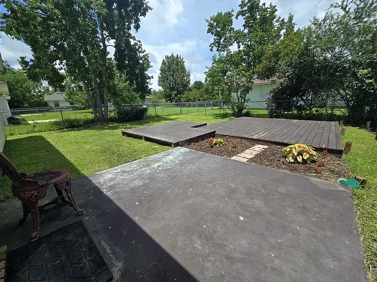 8900 Forest Oak Dr — Photo 21