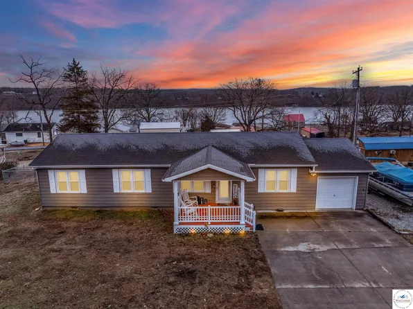 26684 Escapade Ln, Warsaw, MO 65355