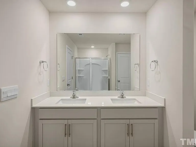1400 Gracie Ln — Photo 12