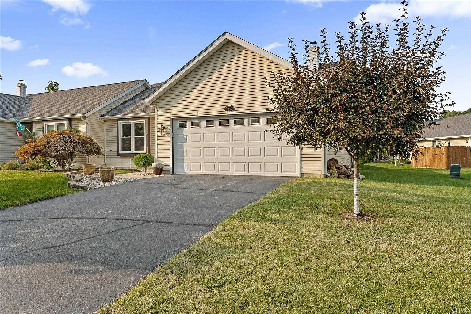 1024 Wheatstone Dr photo 1