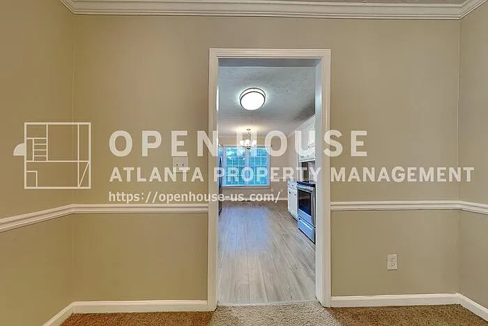 2290 Huntington Dr — Photo 10