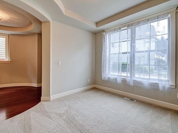 3rd image of 17518 NE 35th Cir