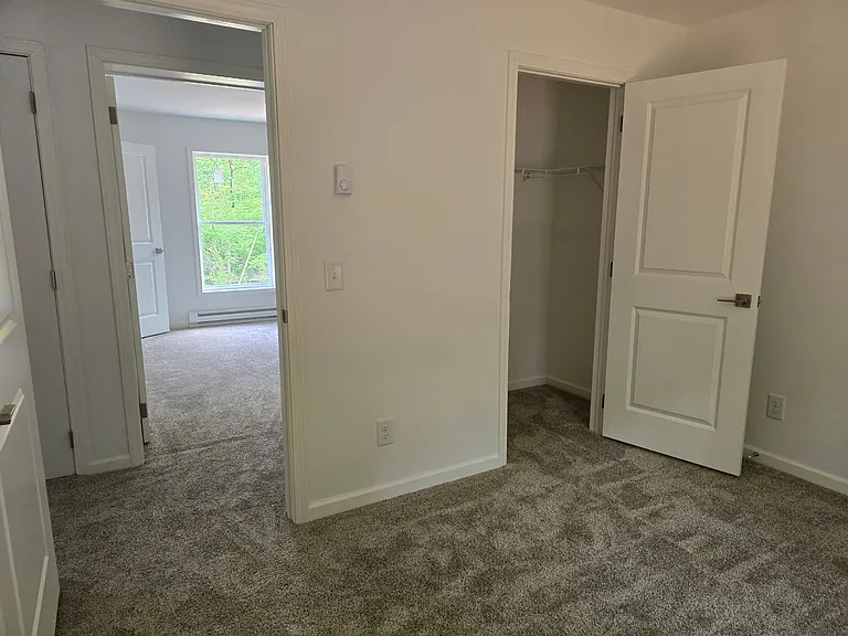 41 Hull Dr — Photo 10