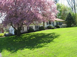 12590 Frost Rd, Mantua, OH 44255