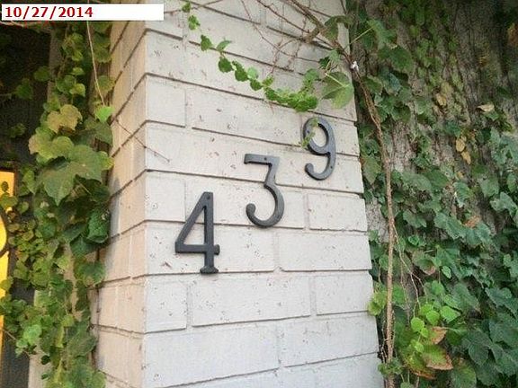 2nd image of 439 N Doheny Dr Unit 203