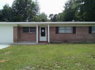6460 Julia Dr, Milton, FL 32570