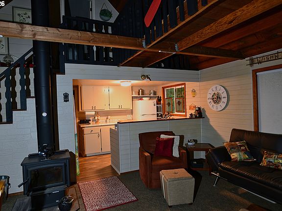 4th image of Cabin 44 Northwoods