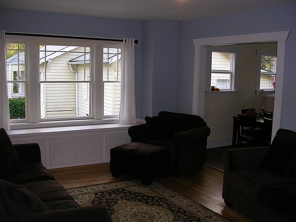 3rd image of 4808 S Cushman Ave