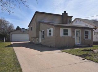 2336 Jefferson St, Oshkosh, WI 54901