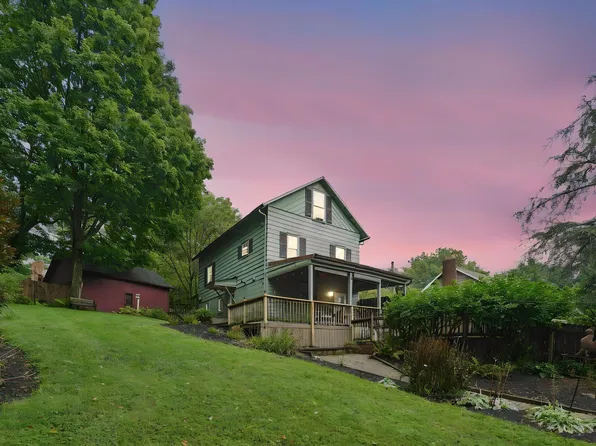 405 1/2 W Maple St, Granville, OH 43023