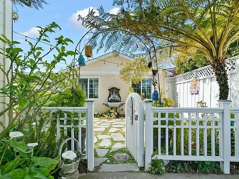 Portola Dr, Santa Cruz — Photo 2