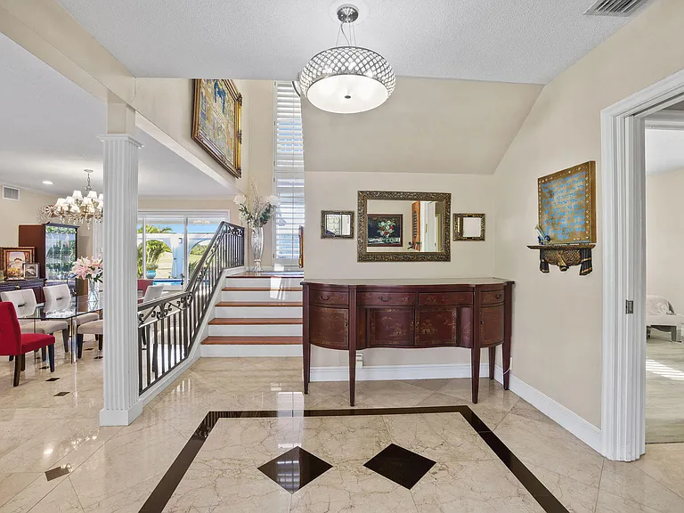 4210 Casper Ct — Photo 4