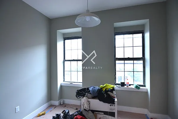 Rented by Yaffa Realty LLC | media 2