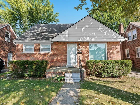 9650 Seminole, Redford, MI 48239
