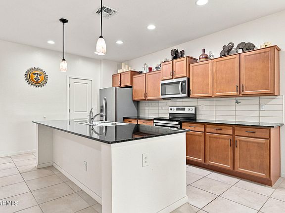 5th image of 2335 S 236TH Drive