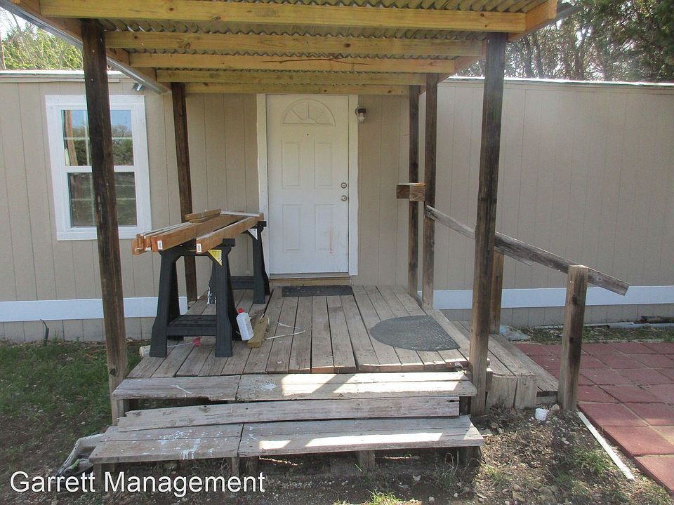 1st image of 2825 Mimosa Dr