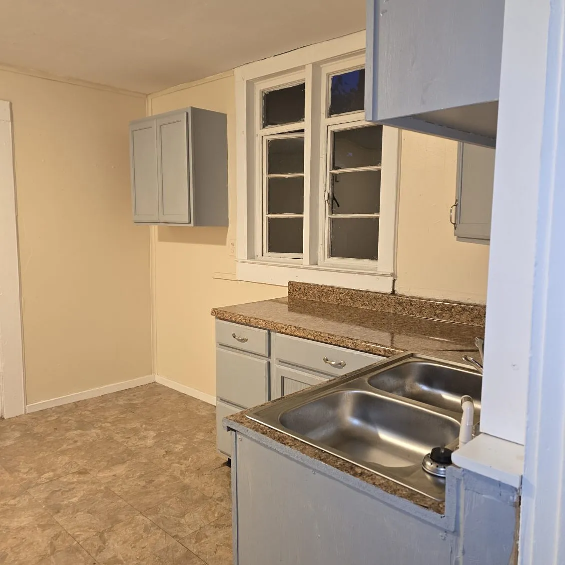 520 East Rose Street — Photo 3