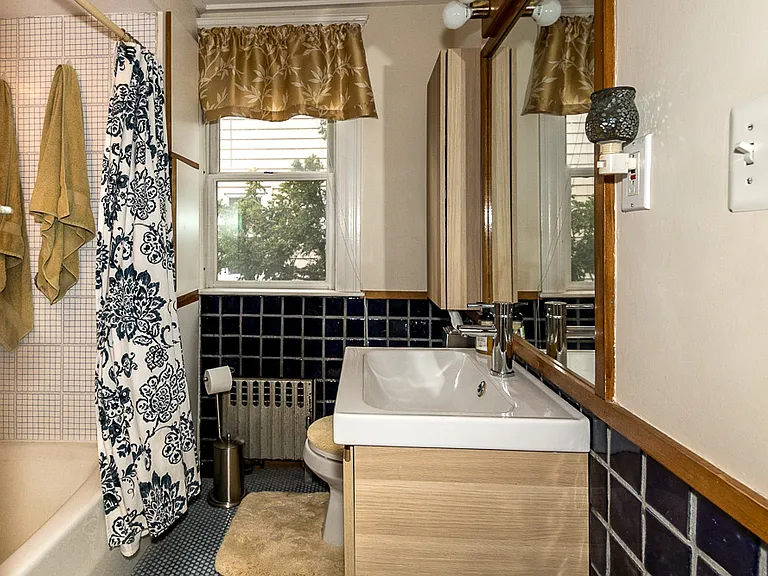 120 Auburn St #1 — Photo 7